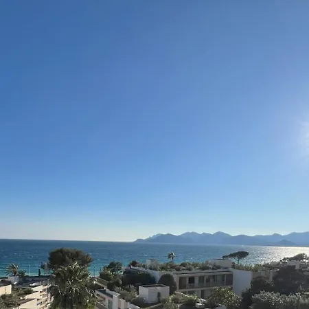 Vue & Front De Mer, Piscines, 55m2 2pieces Lägenhet Cannes
