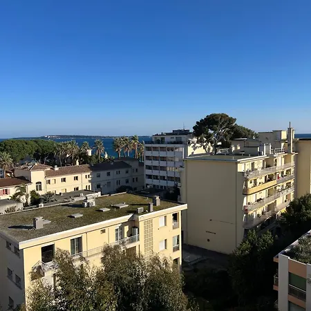 公寓 Vue & Front De Mer, Piscines, 55m2 2pieces 戛纳
