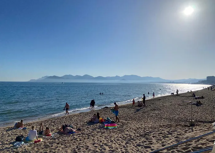 Vue & Front De Mer, Piscines, 55m2 2pieces Cannes