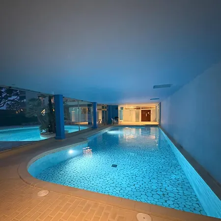 Vue & Front De Mer, Piscines, 55m2 2pieces קאן